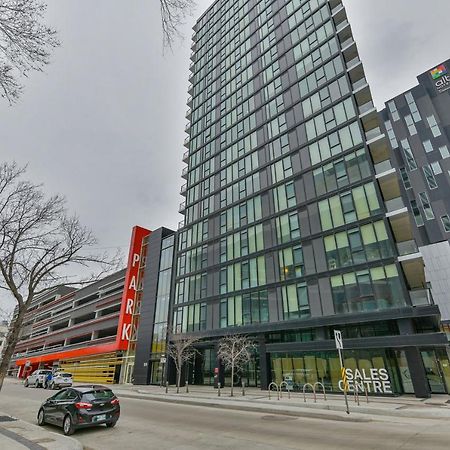 Luxury Skyline Condo In Downtown Free 24/7 Parking Виннипег Экстерьер фото