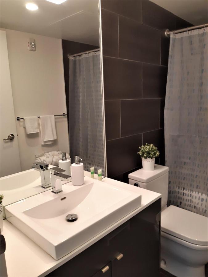 Luxury Skyline Condo In Downtown Free 24/7 Parking Виннипег Экстерьер фото