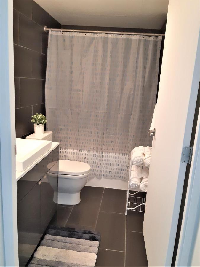 Luxury Skyline Condo In Downtown Free 24/7 Parking Виннипег Экстерьер фото